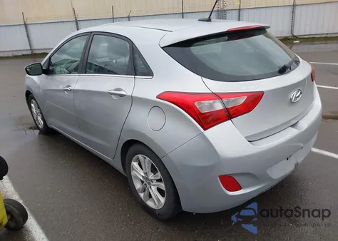 2014 Hyundai Elantra Gt z USA, uszkodzony, nr VIN KMHD35LH3EU174776